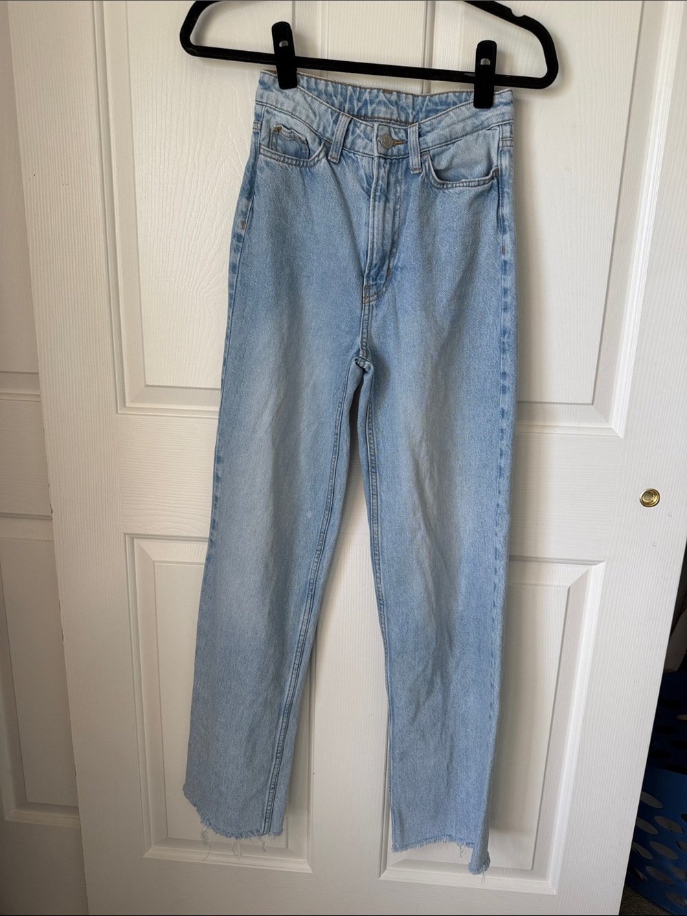 H&M Light Blue High-Rise Straight Jeans